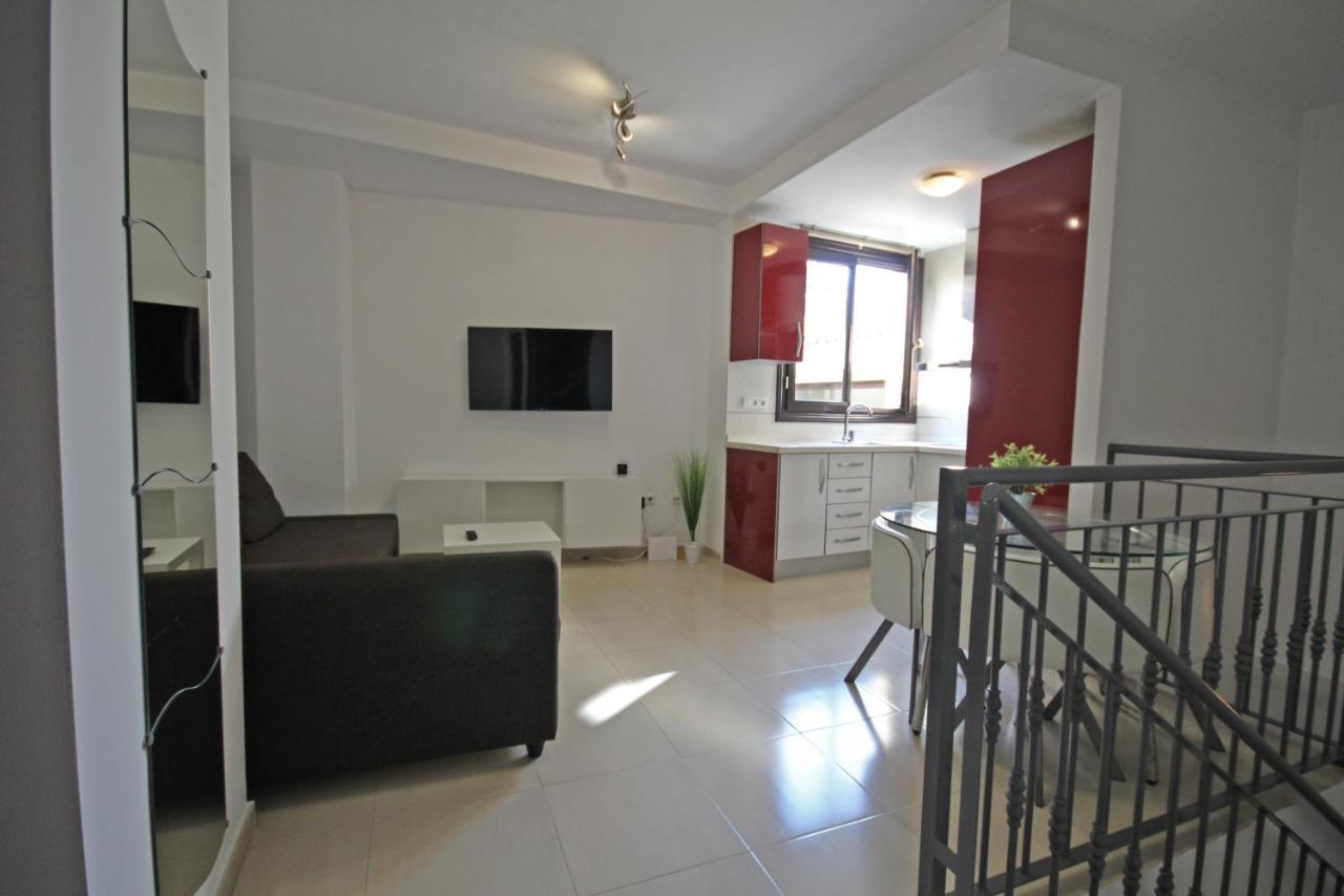 Duplex Ollerias Apartment มาลากา ภายนอก รูปภาพ